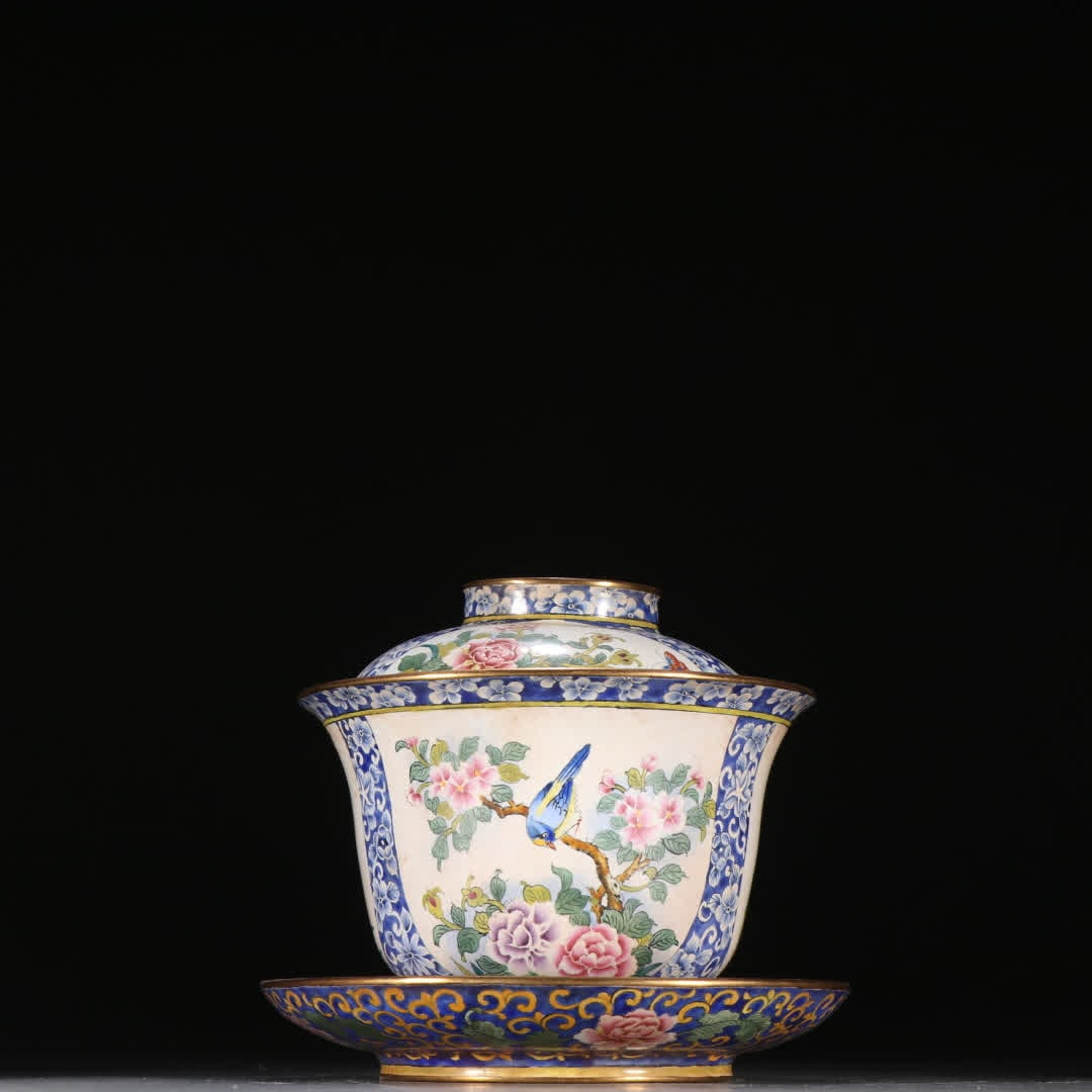 A Qing Dynasty copper tire painting enamel window flower and bird pattern tea bowl (1 of 9)