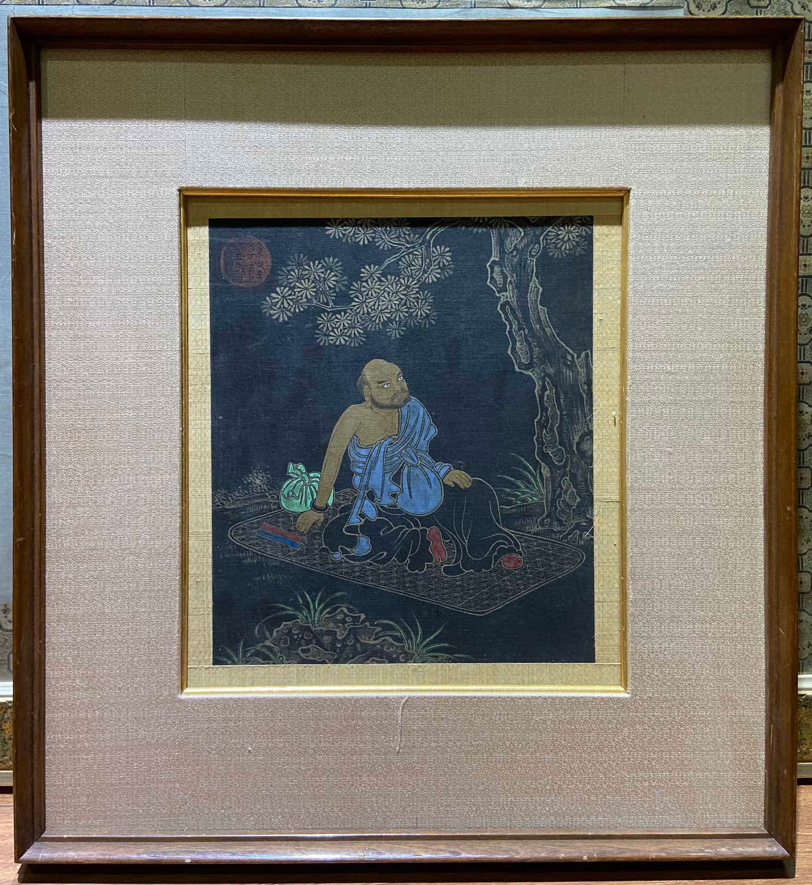A "Buddha Statue" written by Qianlong: Qianlong's "Buddha Statue" SIZE: Core 24x21cm Frame 45x41cm (Silk Pallet Frame)