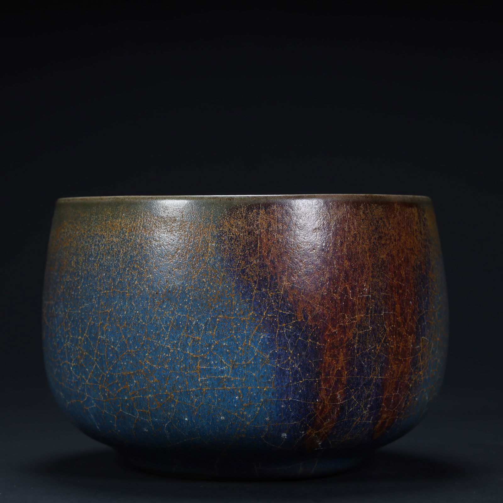 A piece of Song Dynasty Jun kiln bowl washing (1 of 12)