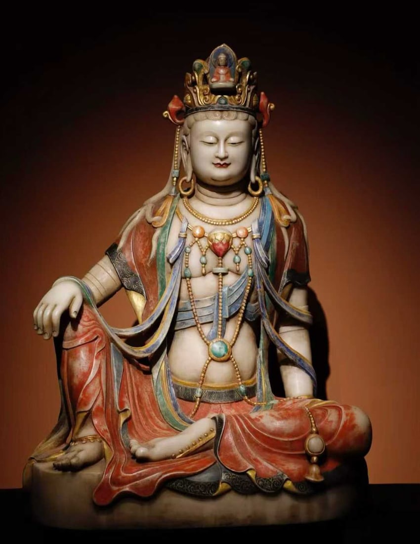 A piece of Tang Han white jade painted Guanyin: Tang and Han white jade paintings of Guanyin are exquisitely crafted and solemn SIZE: H: 106cm W: 77cm thickness 55cm