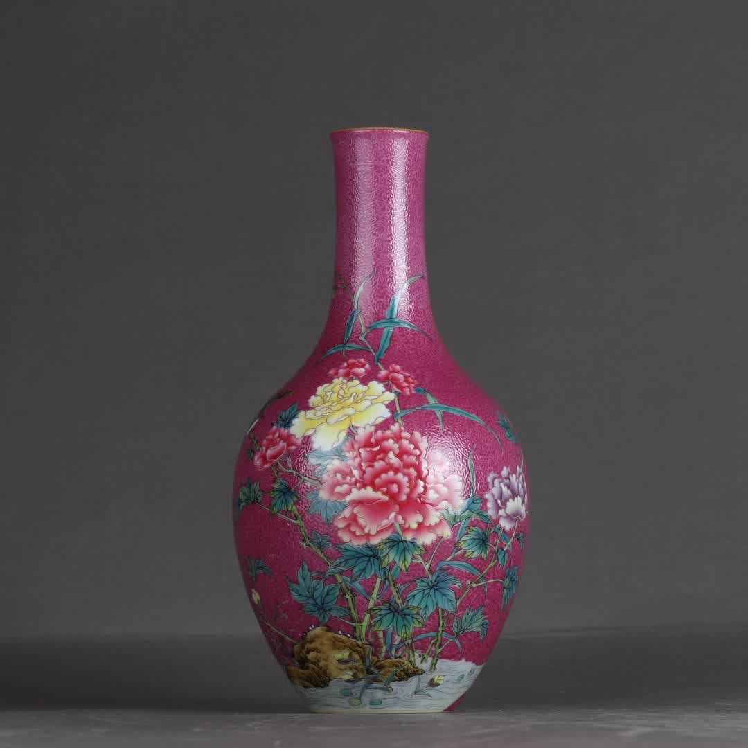 A piece of Qing Yongzheng enamel color rolling road party flower peony flower picture poetry vase (1 of 9)