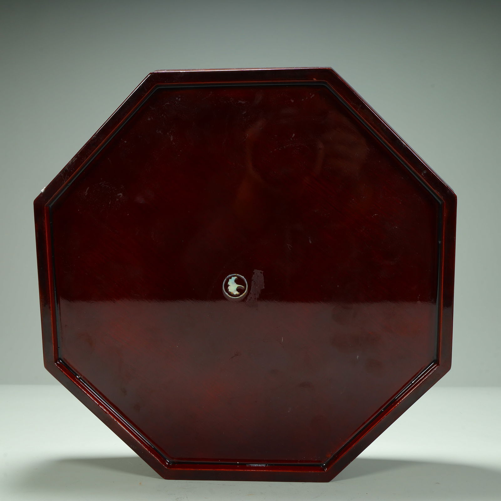 A lacquerware inlaid snail pine crane pattern octagonal lid box - 9