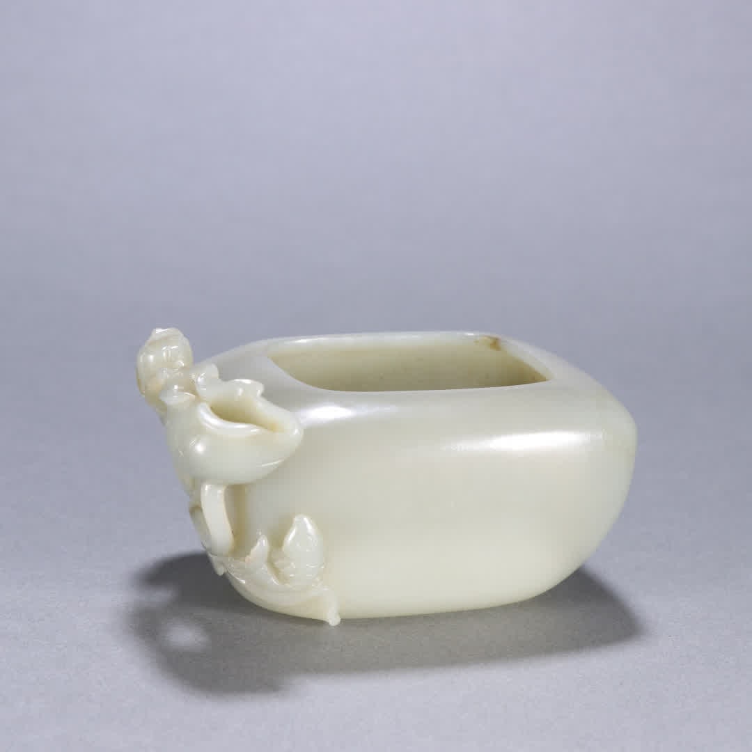 A piece of Qing Dynasty Hetian jade all the way to the pen wash (1 of 9)