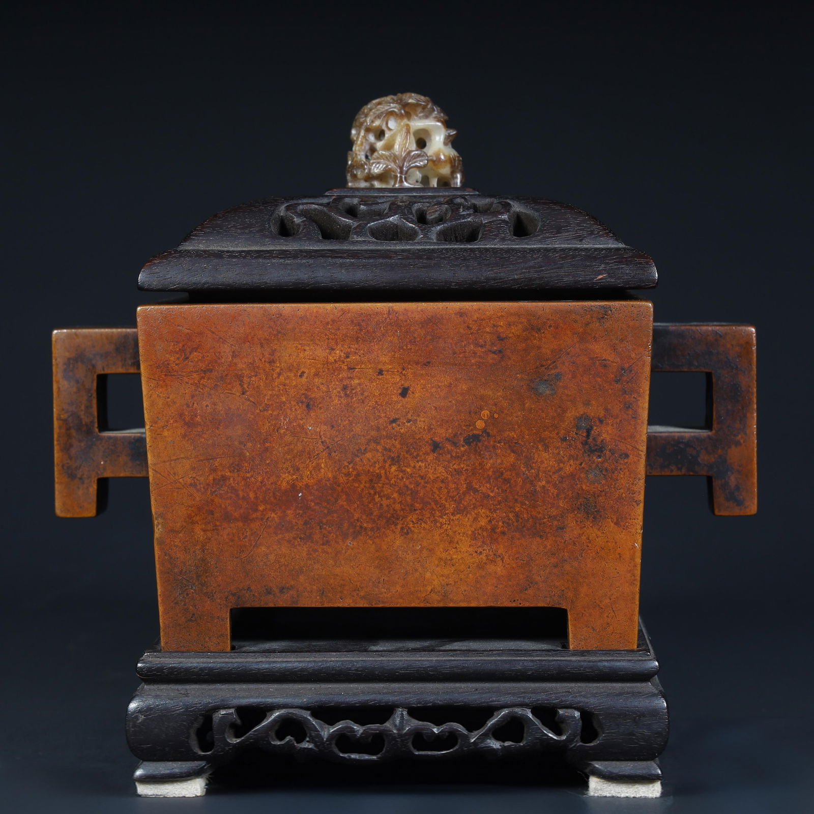 A Qing Dynasty (Qianlong period) copper antique copper square cauldron aroma burner (1 of 12)