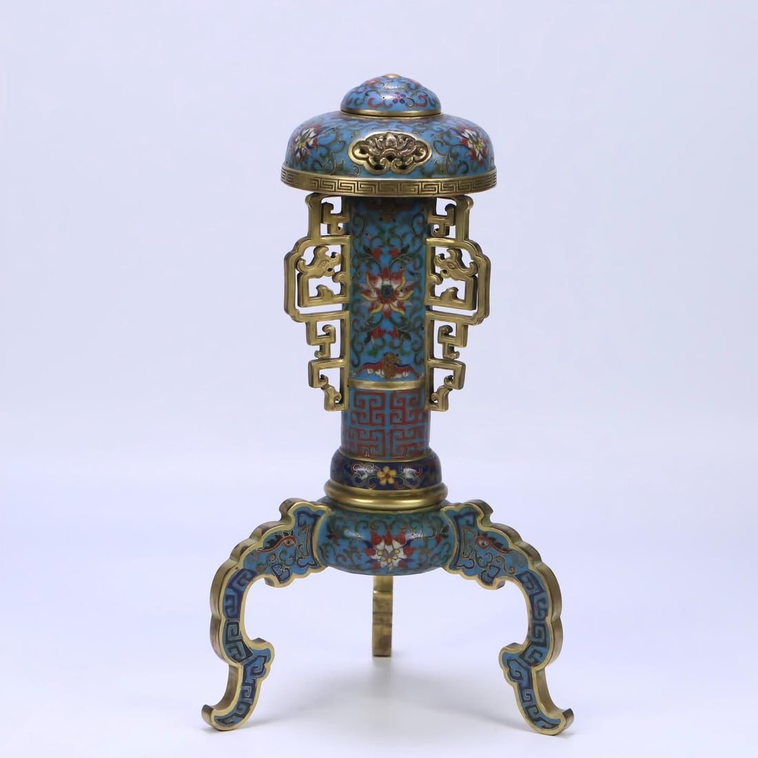 A piece of Qing Dynasty Qianlong year cloisonné hat holder: Qing Dynasty Qianlong year model cloisonné hat rack SIZE: 29x16.5x16.5cm W:1647.5g