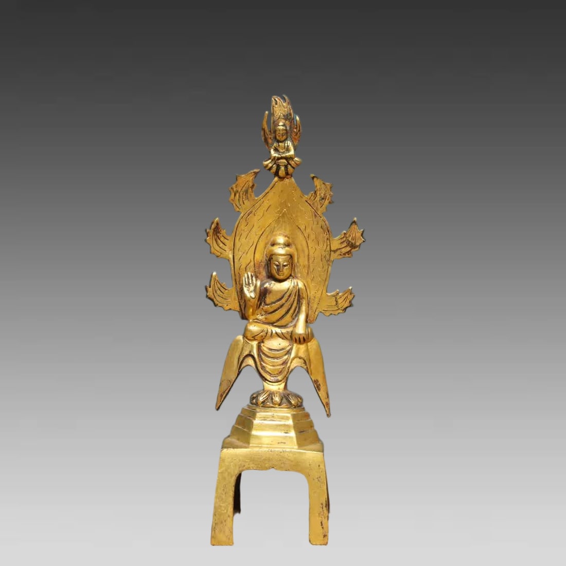 A Han Dynasty copper-gilt real gold - bench Buddha (1 of 9)