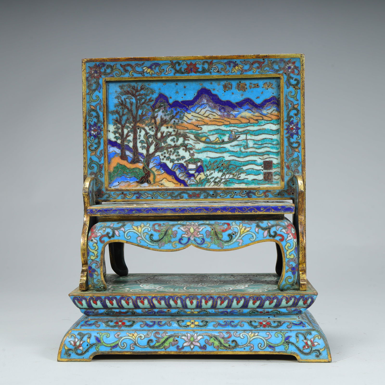 A Qing Dynasty cloisonné "landscape pattern" interstitial screen: Qing Dynasty cloisonné "landscape pattern" interstitial screen SIZE: H:17cm L:14.5cm W:8.5cm W:1613g