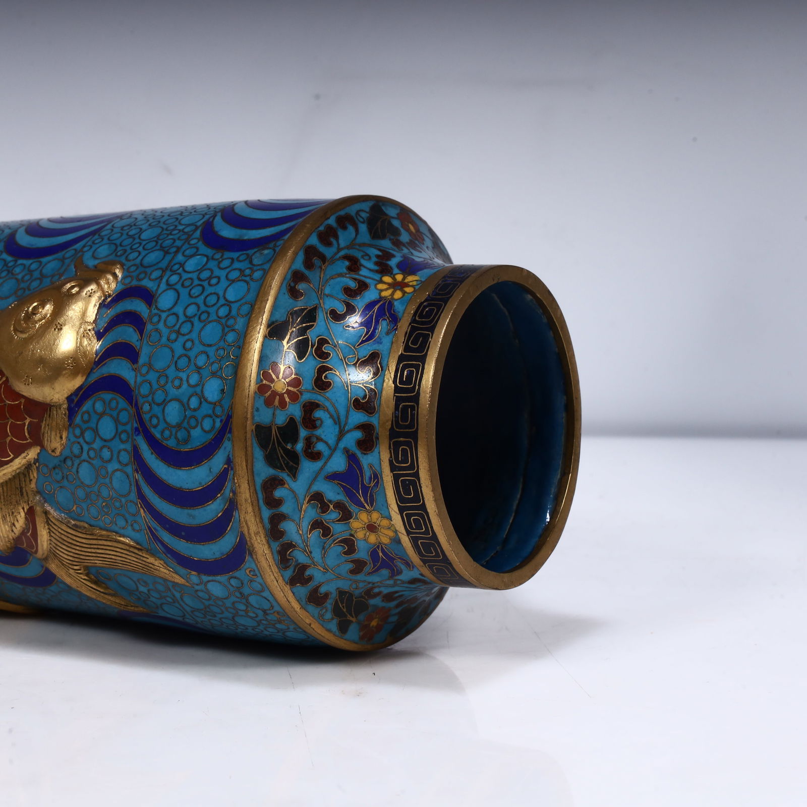 A cloisonné vase - 4