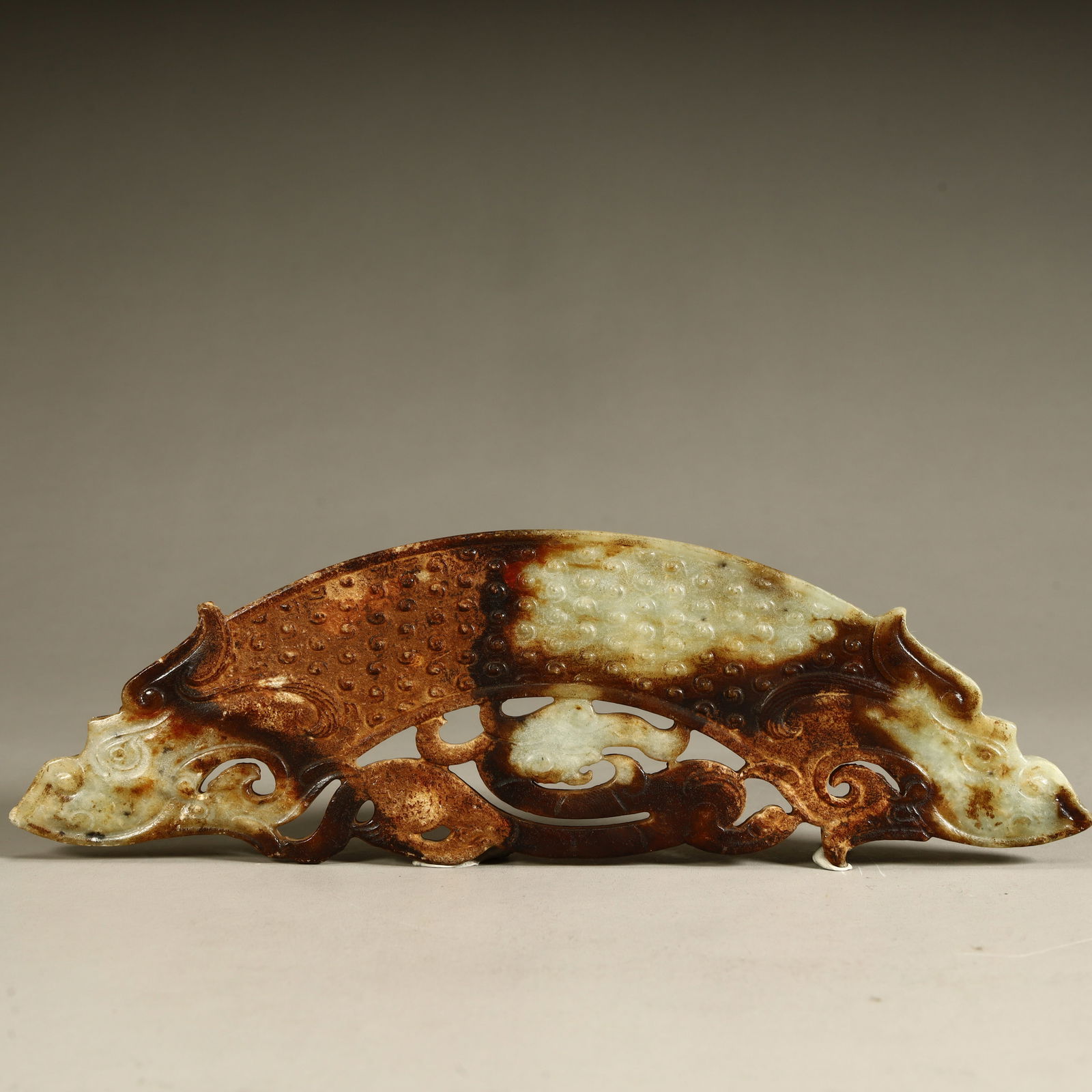 A piece of Qing Dynasty Hetian jade huang is immeasurable (1 of 8)