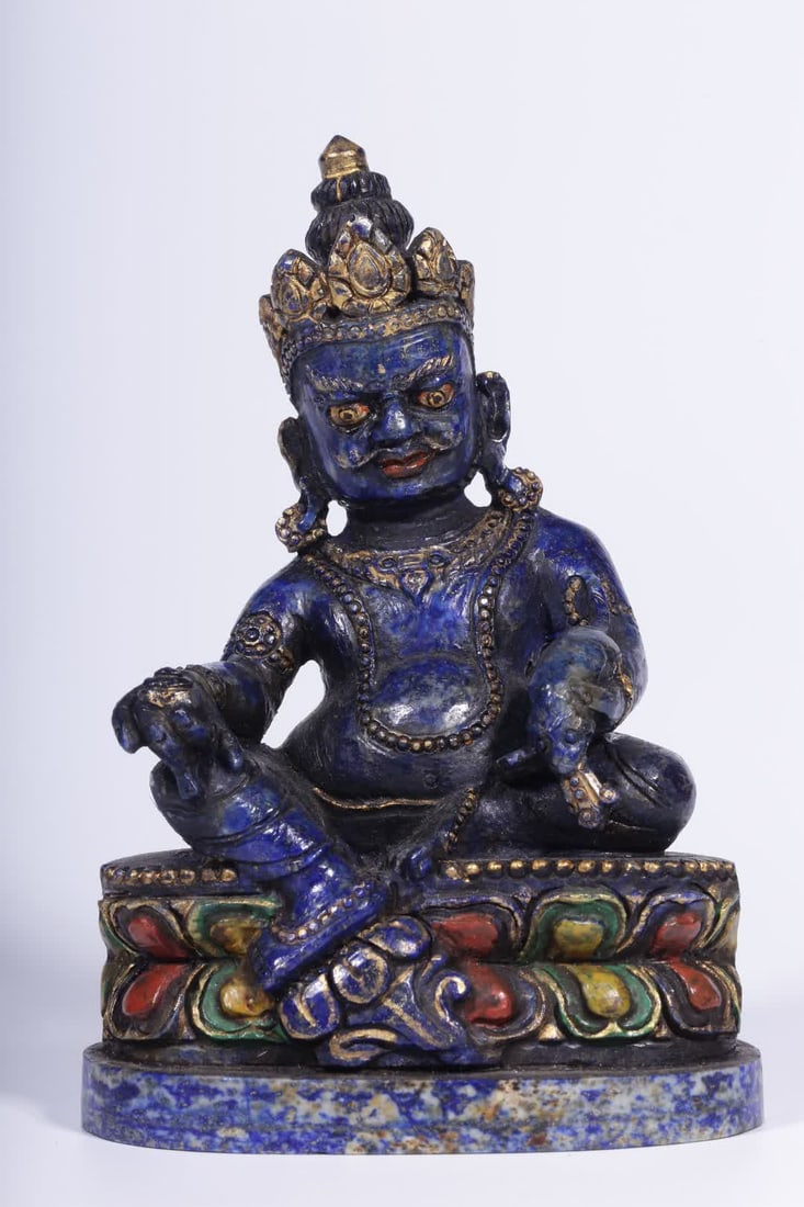 A seated statue of the God of Wealth in the Qing Dynasty with lapis lazuli painted in color (1 of 8)