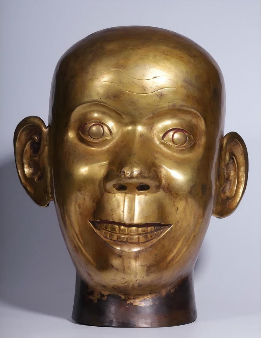A piece of Qing Dynasty copper gilt guru Buddha head: Qing Dynasty copper gilt guru Buddha head SIZE: H:34cm L:26cm W:26cm W:2038g