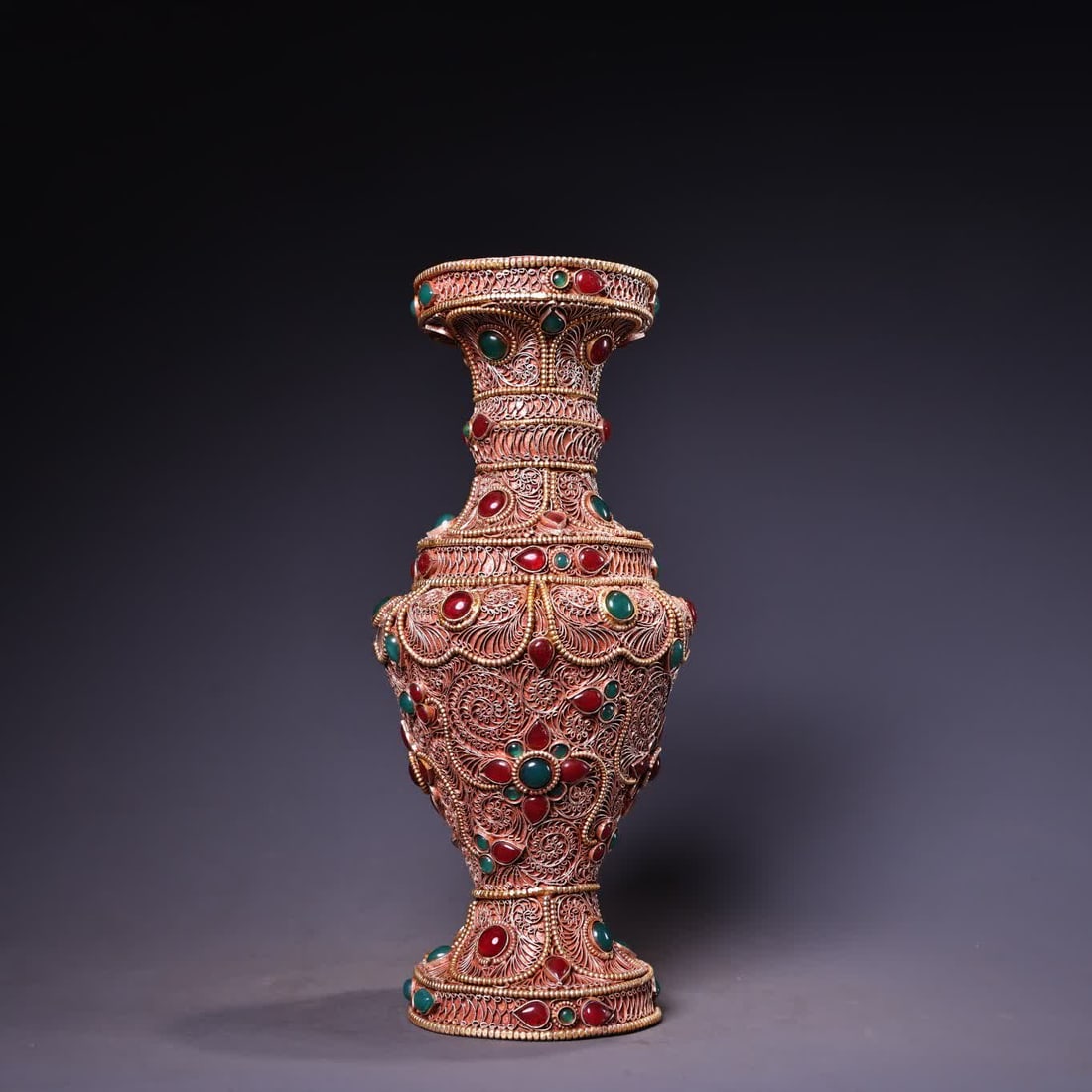 A Tibetan craft filigree inlaid with gemstone vase: Tibetan craft filigree inlaid gemstone vase SIZE: W:530g H:23cm D:11cm