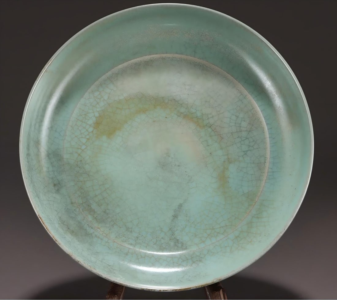 A piece of Qing Palace Song Ru kiln azure glaze imperial mirror round mouth wash (1 of 9)