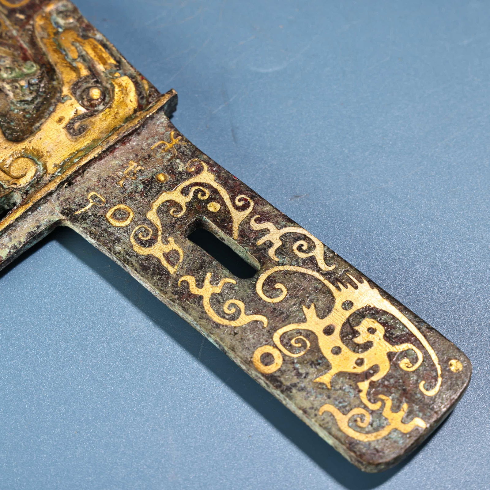 A bronze Cuojinge - 3