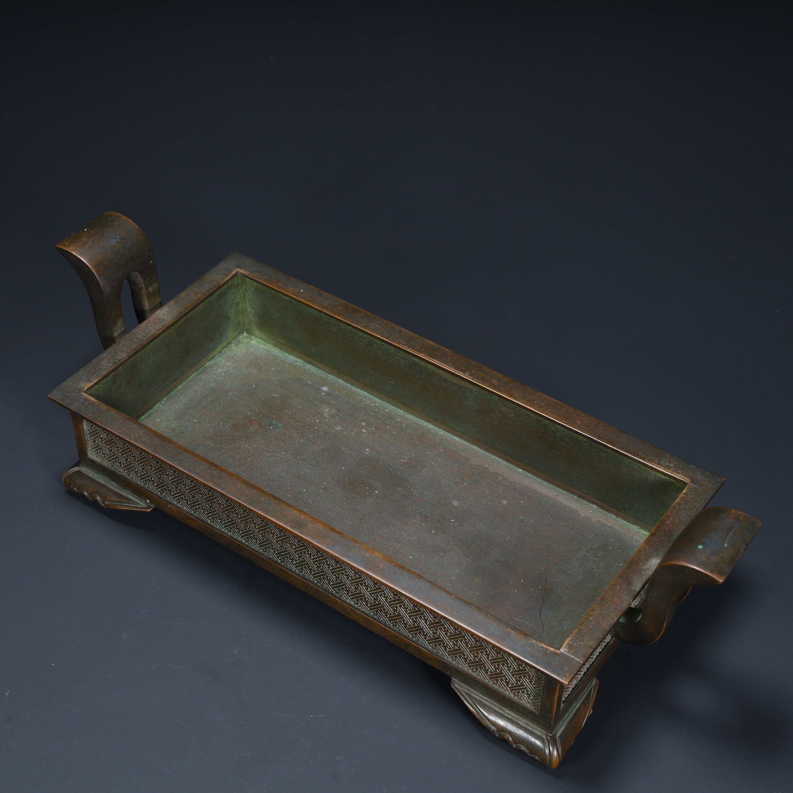 A Qing Dynasty copper rectangular crown ear incense burner - 10