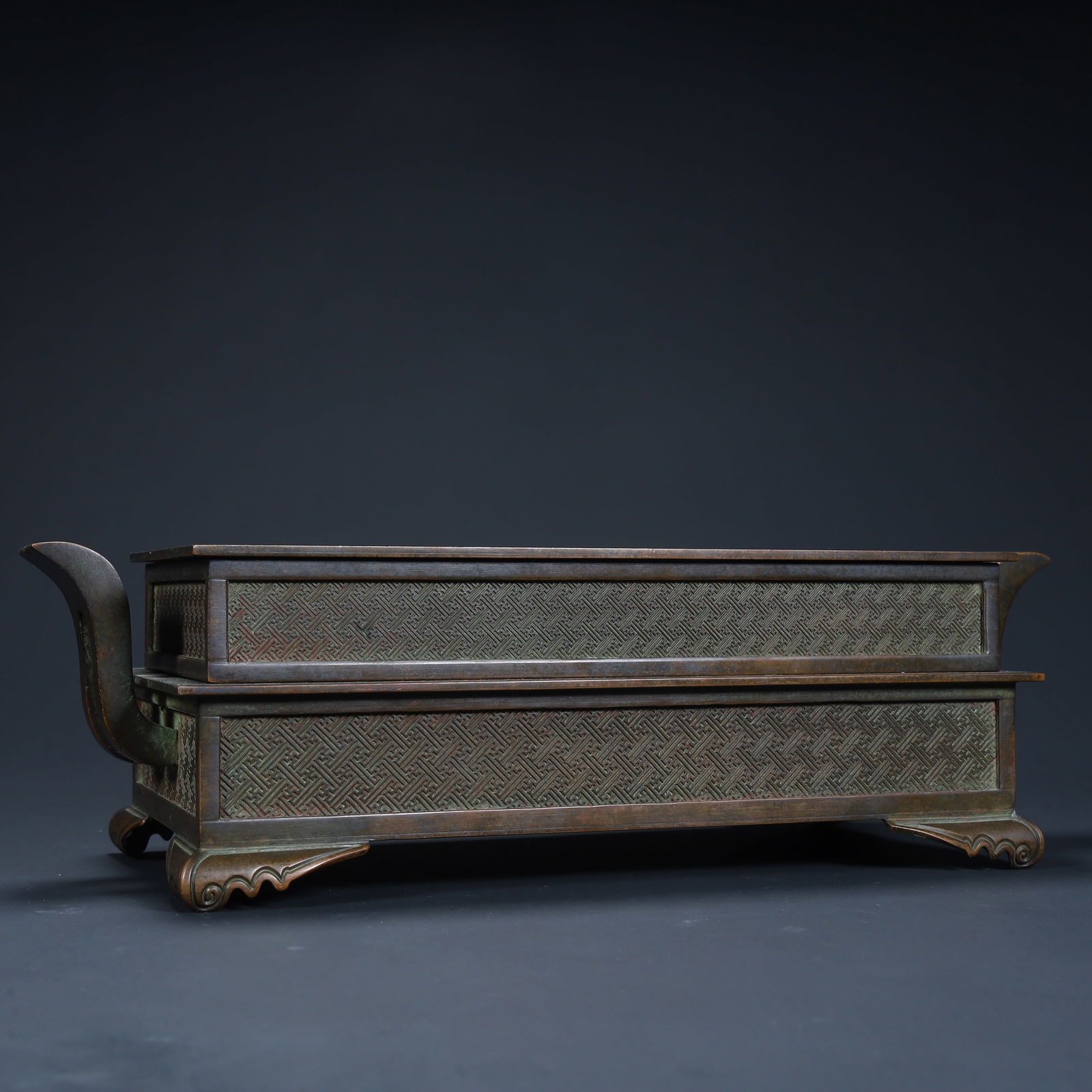 A Qing Dynasty copper rectangular crown ear incense burner - 5