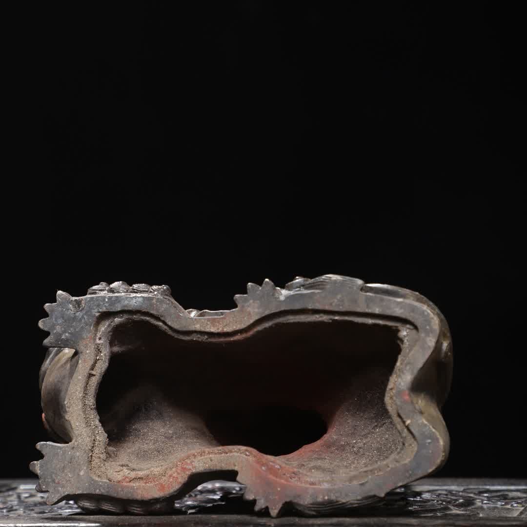 A bronze Buddha statue - 9