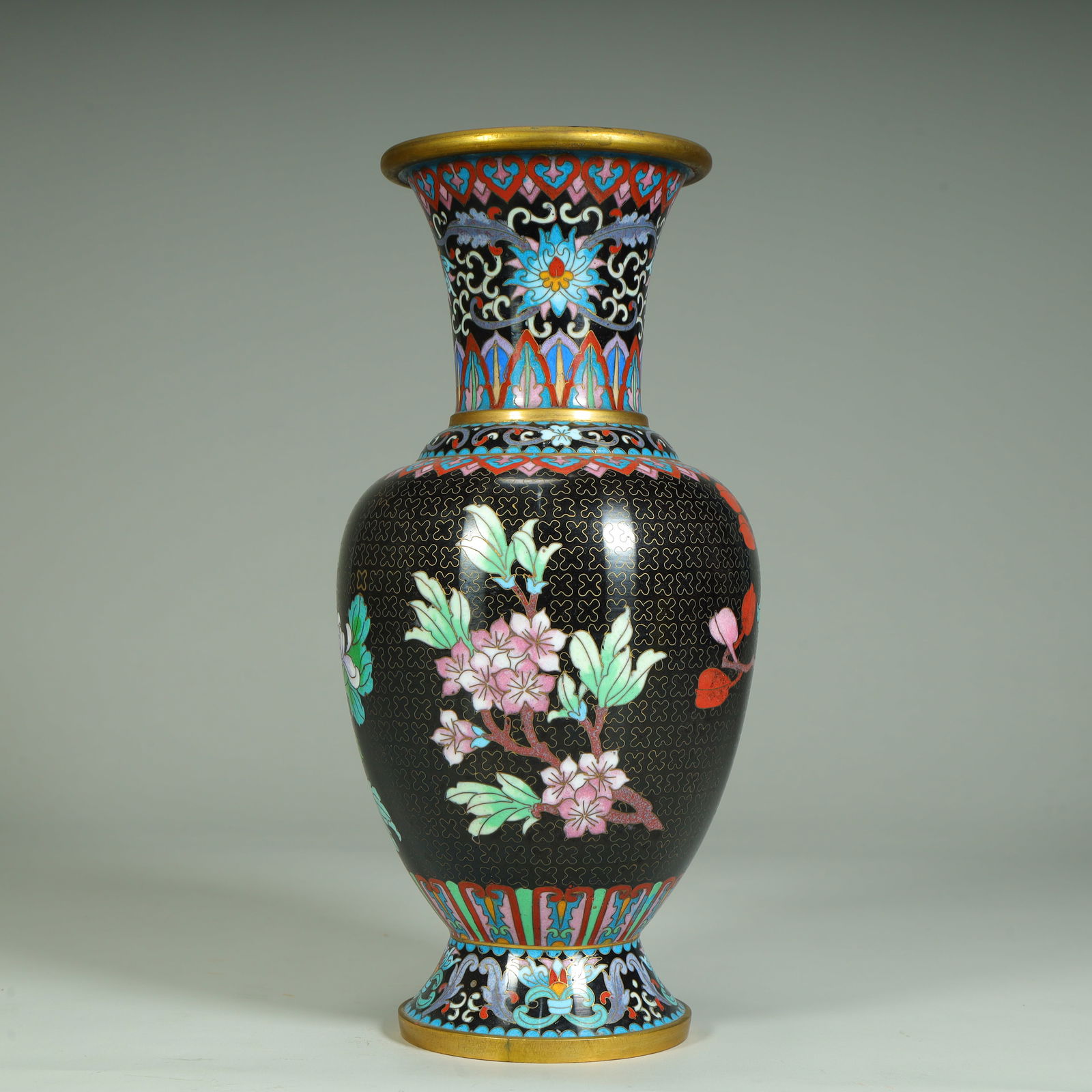 A copper-tired cloisonné enamel black background floral pattern cup (1 of 10)
