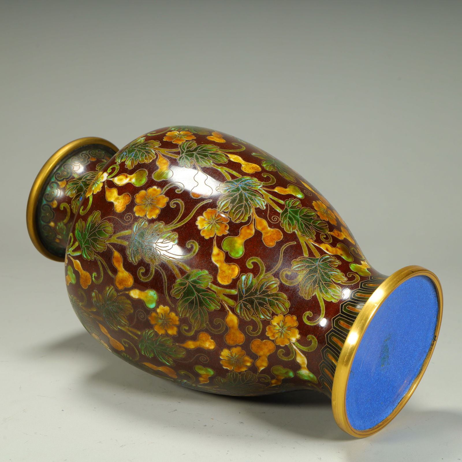 A cloisonné enamel gourd pattern bottle - 10