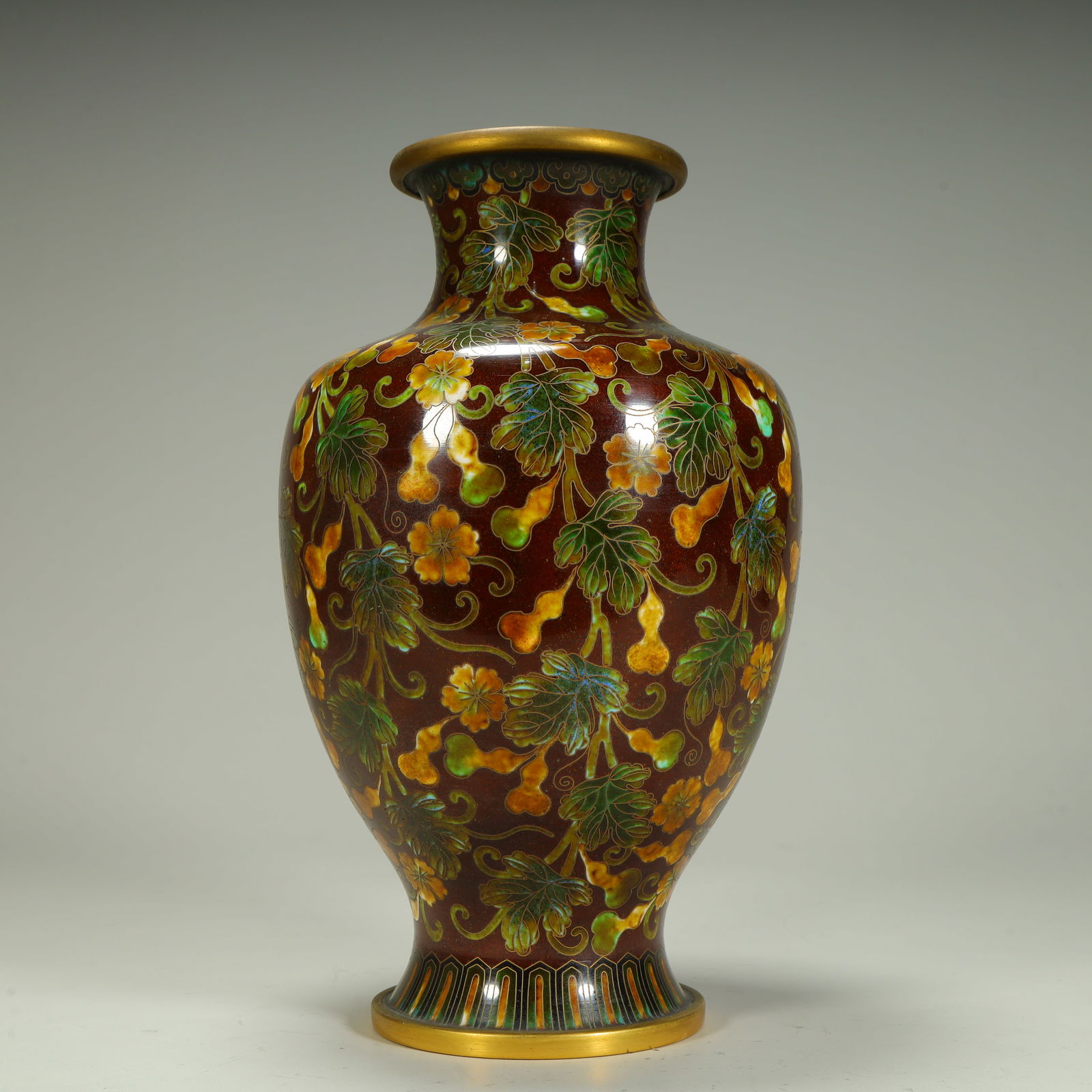 A cloisonné enamel gourd pattern bottle (1 of 11)