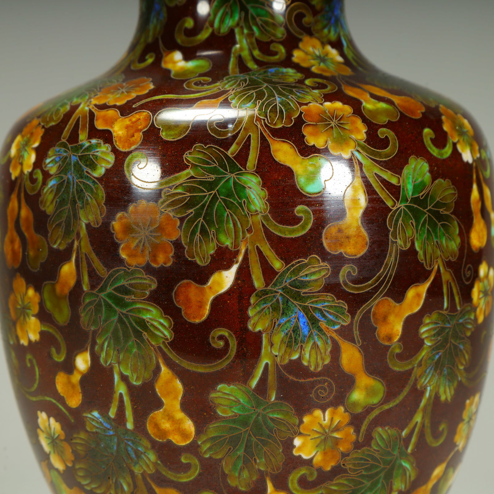 A cloisonné enamel gourd pattern bottle - 4