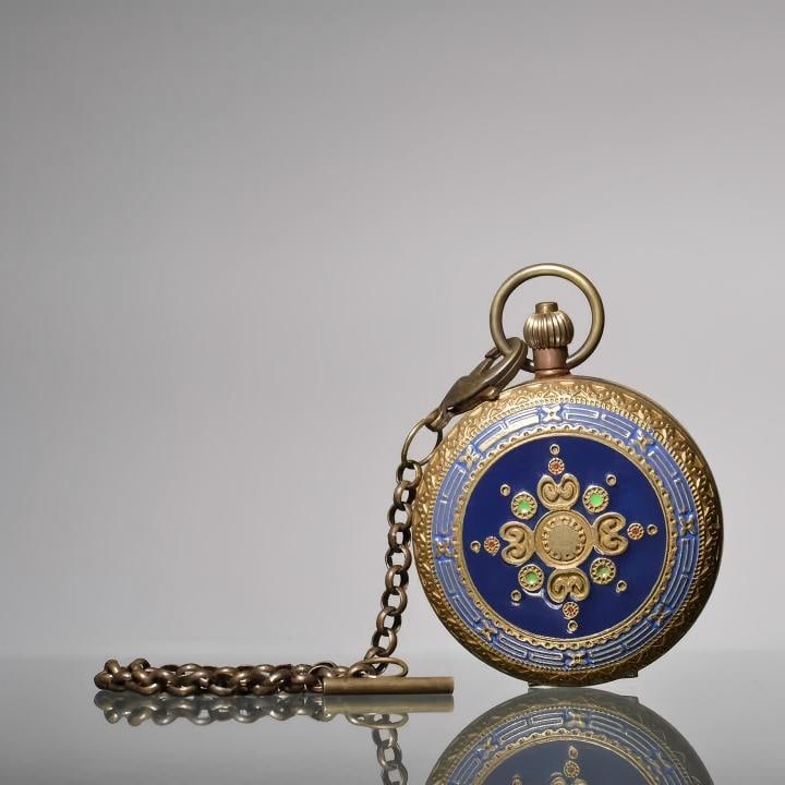 A 19th-century copper-inlaid enamel double-opening pocket watch with sun, moon and stars: 19th century Copper-inlaid enamel sun, moon and stars double-open pocket watch SIZE: Diameter 5.5cm (The Dimensions Of All Batches Are Manually Measured.If You Need More Detailed Information, Please C