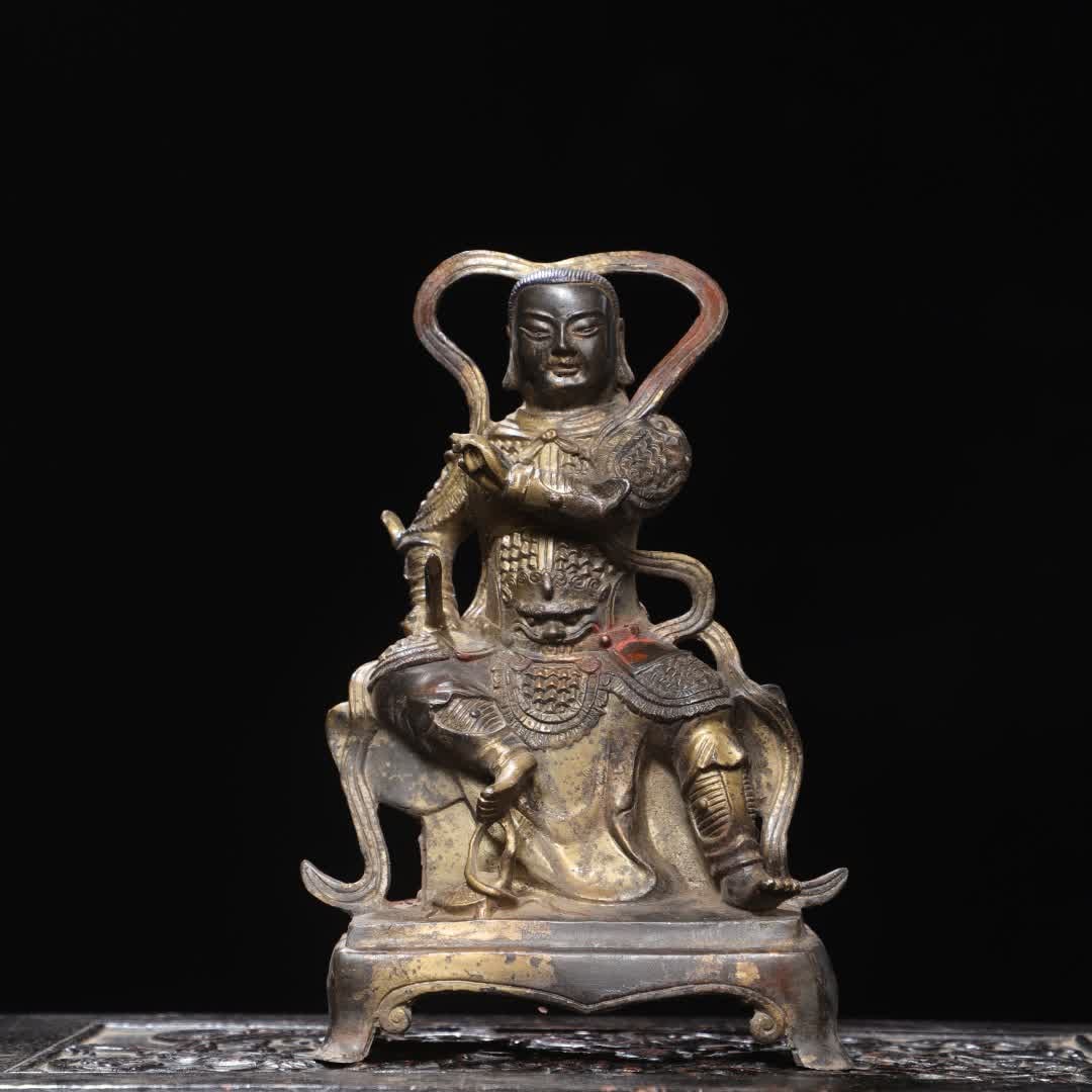 A bronze statue of Emperor Zhenwu: Bronze rubbing gold statue of Emperor Zhenwu SIZE: H:25cm W:16cm T:10cm W:1.42kg (The Dimensions Of All Batches Are Manually Measured.If You Need More Detailed Information, Please Contact Our Customer