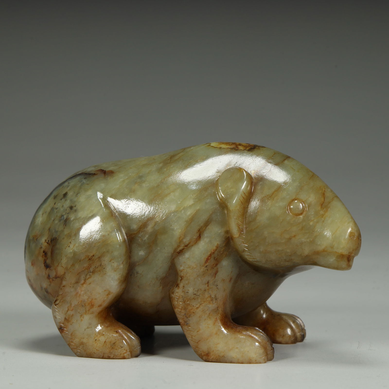 A Han Dynasty Hetian jade bear ornament (1 of 10)