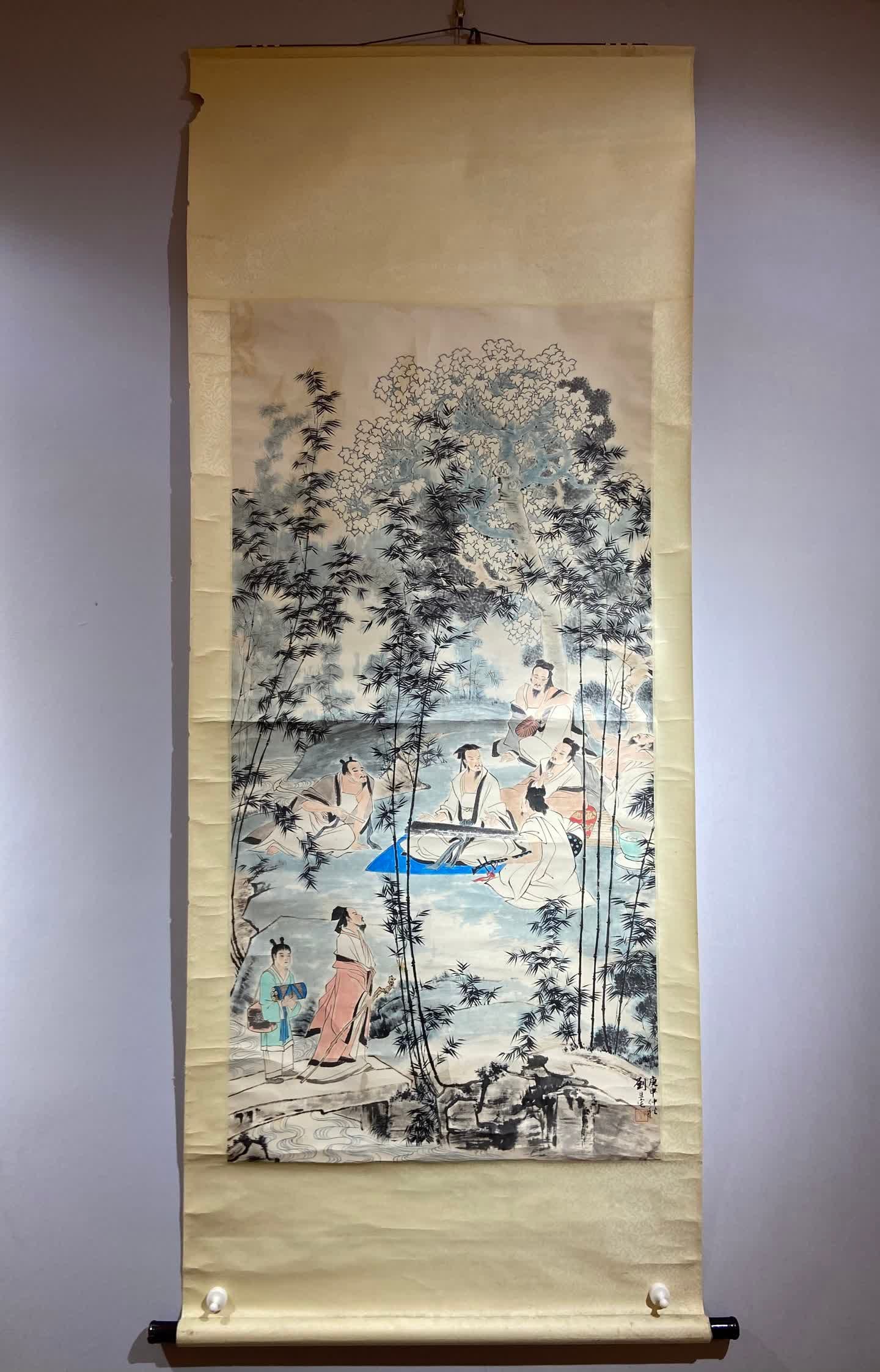 A picture of the characters of Liu Dan's house: Liu Danzhai's character picture SIZE: Core: 128x63cm (The Dimensions Of All Batches Are Manually Measured.If You Need More Detailed Information, Please Contact Our Customer Service Before Bidding.)