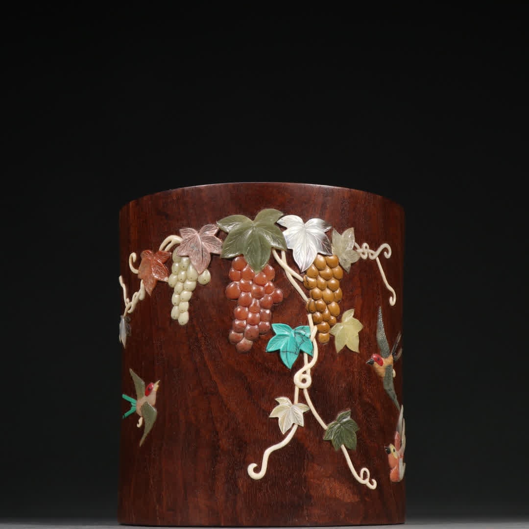 A Qing Dynasty Huanghuali inlaid with a hundred treasures grape bird pattern: Qing Dynasty Huanghuali inlaid with a hundred treasures grape bird pattern SIZE: H:16cm W:15.2cm W:1366.1g (The Dimensions Of All Batches Are Manually Measured.If You Need More Detailed Information, P