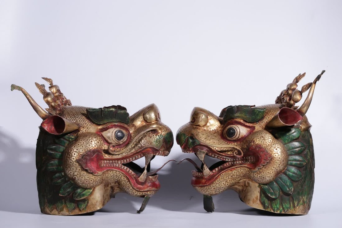 A pair of Qing Dynasty copper gilt hammer faucet ornaments: Qing Dynasty copper gilt hammer faucet ornaments SIZE: H:25cm L:26cm W:21cm W:1270g 1186g (The Dimensions Of All Batches Are Manually Measured.If You Need More Detailed Information, Please Contact Our
