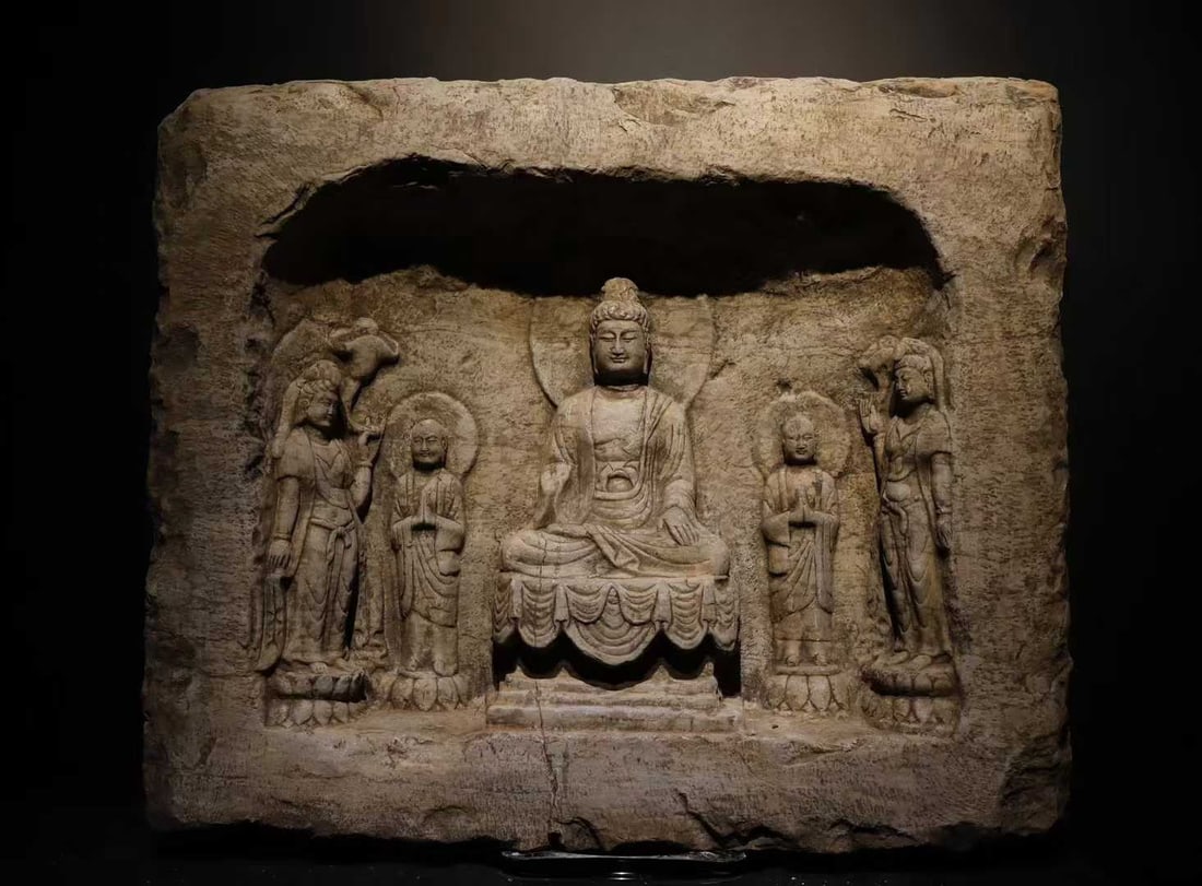 A Tang bluestone statue stele (1 of 6)