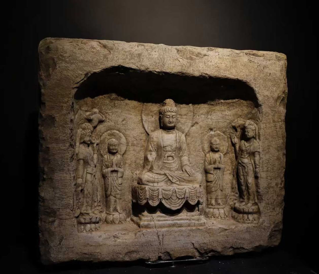 A Tang bluestone statue stele - 2