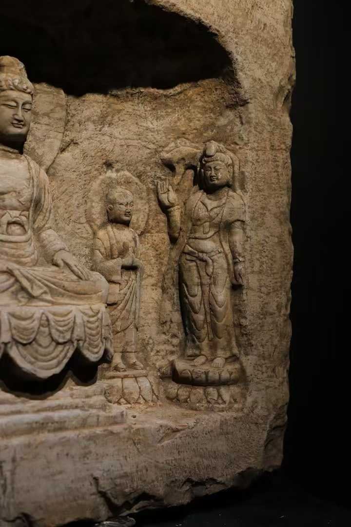 A Tang bluestone statue stele - 5