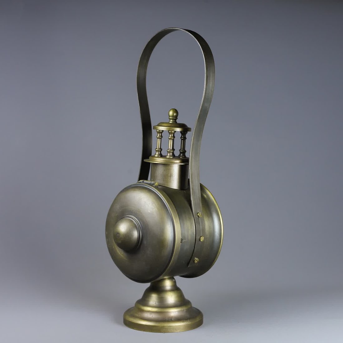 A marquee-type alarm clock chronograph - 8