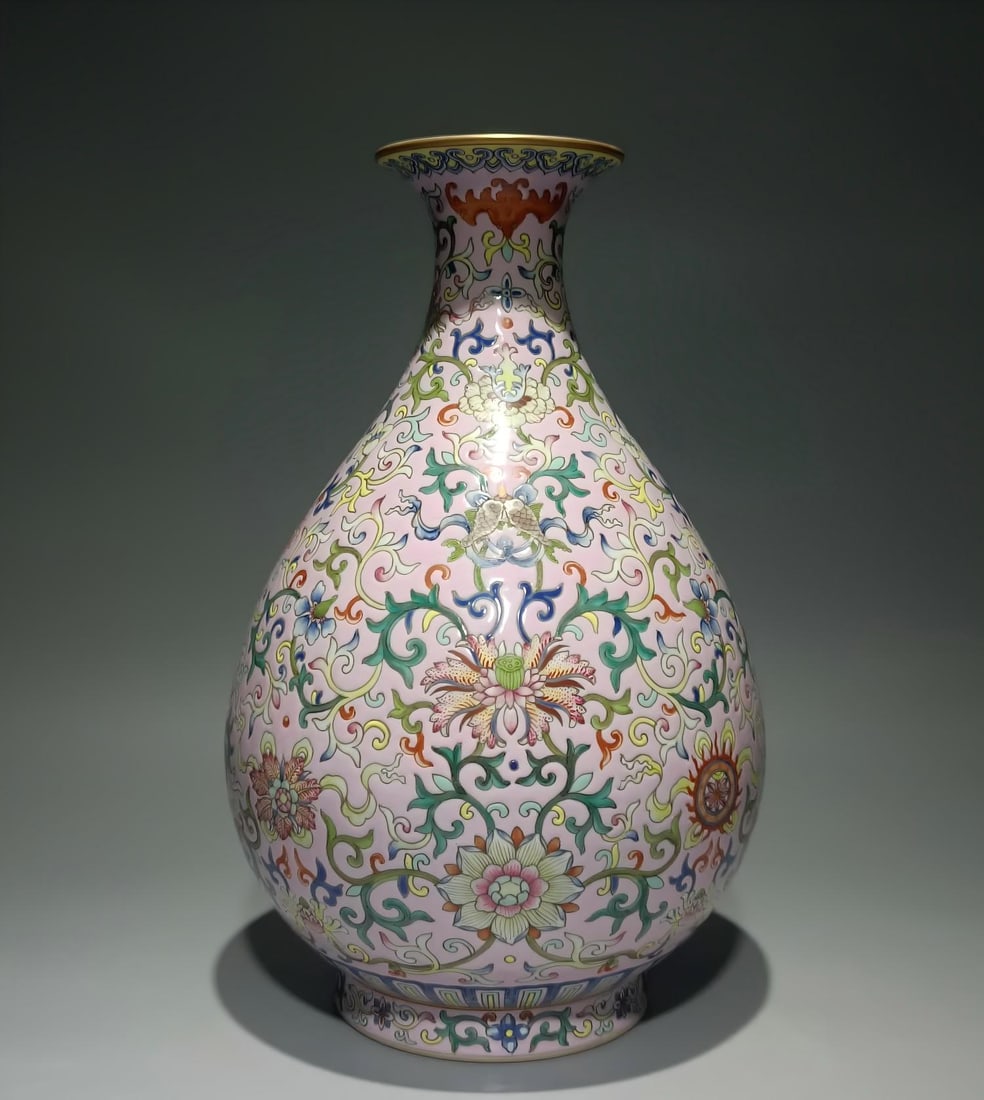 A Qing Qianlong model pastel palace powder ground lotus support eight Ji jade pot spring vase (1 of 9)