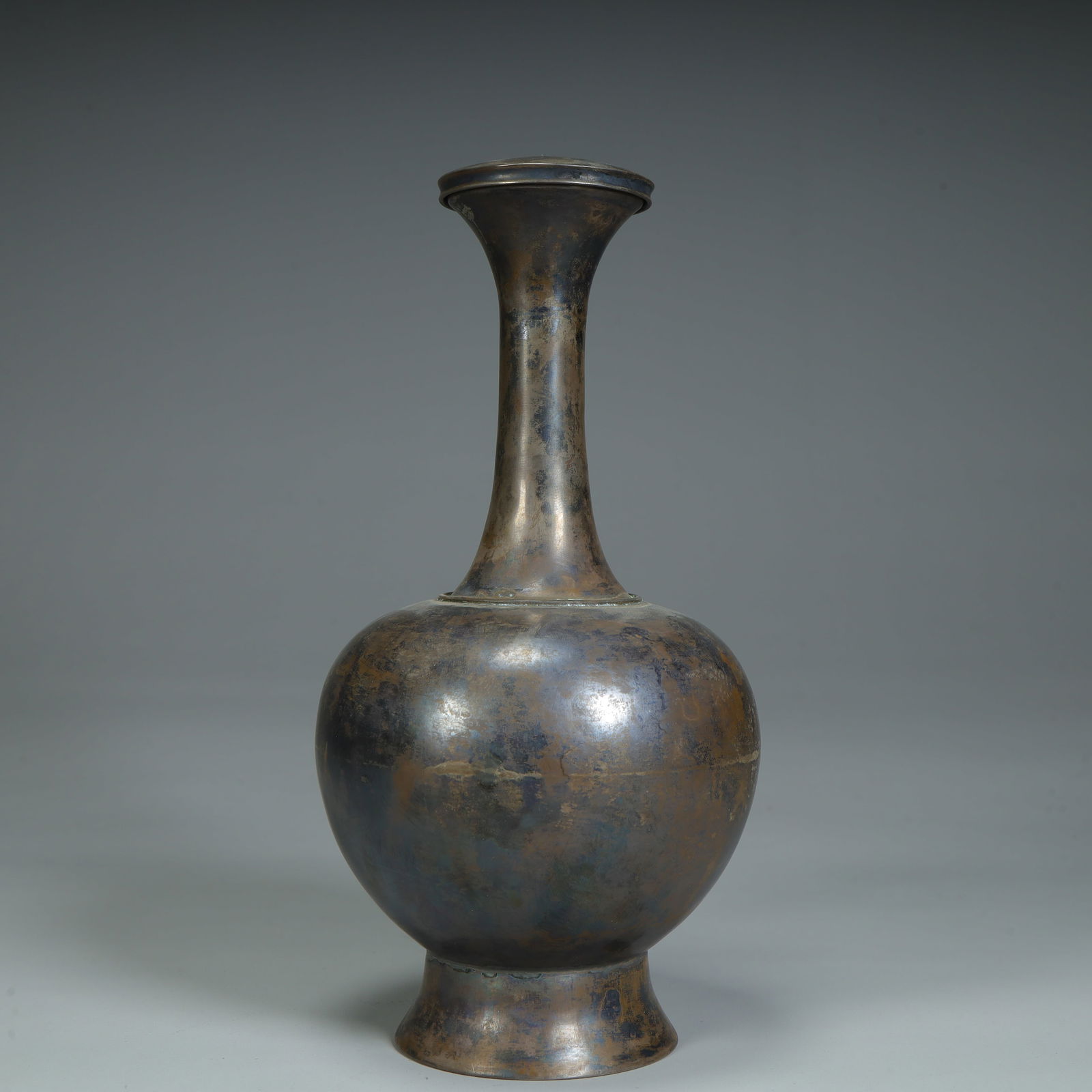 A Qing Dynasty silver long-necked vase (1 of 8)