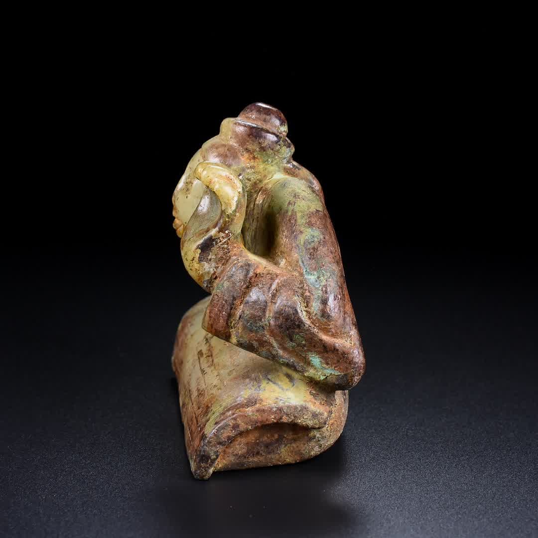 A Han Dynasty jade servant - 3