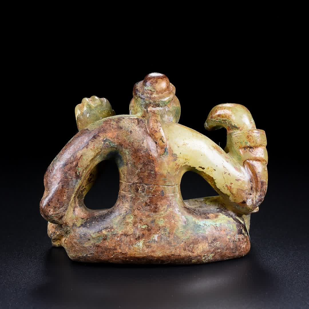 A Han Dynasty jade servant - 4