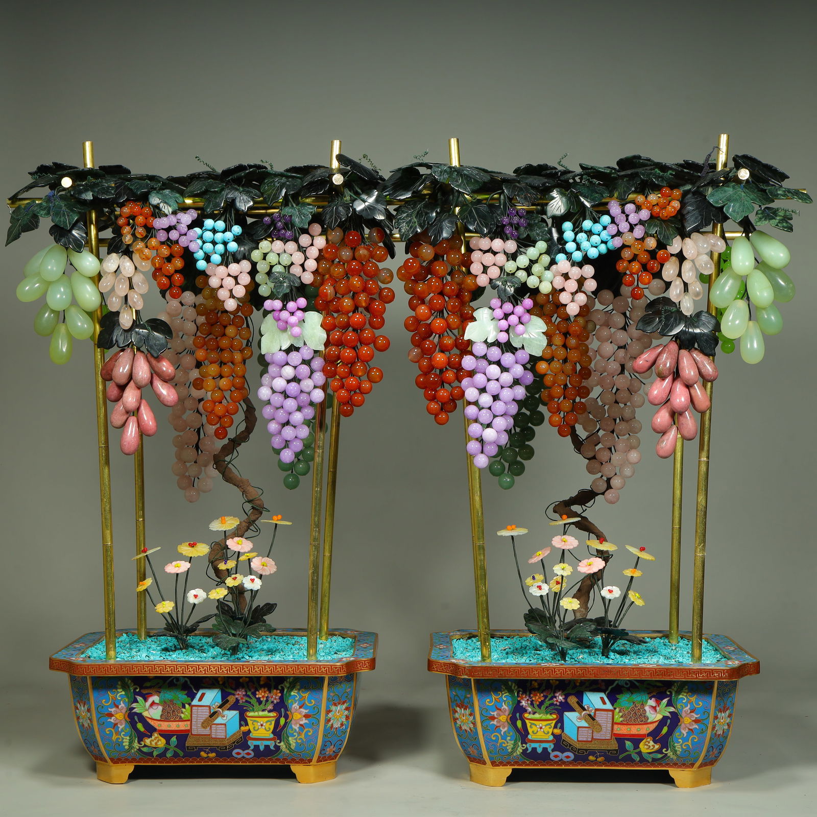 A pair of multi-treasure materials and hundreds of children and thousands of grandchildren grape (1 of 12)