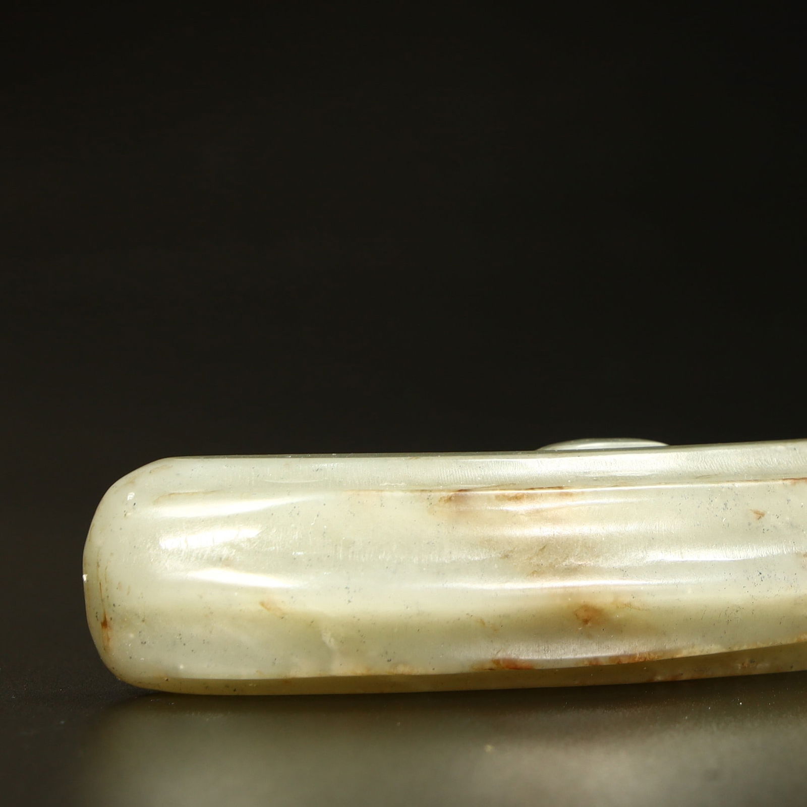 A jade dragon head with a hook - 9