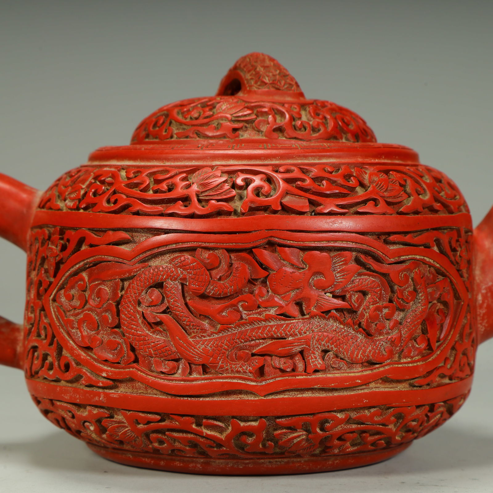 A red cloud dragon pattern teapot - 10
