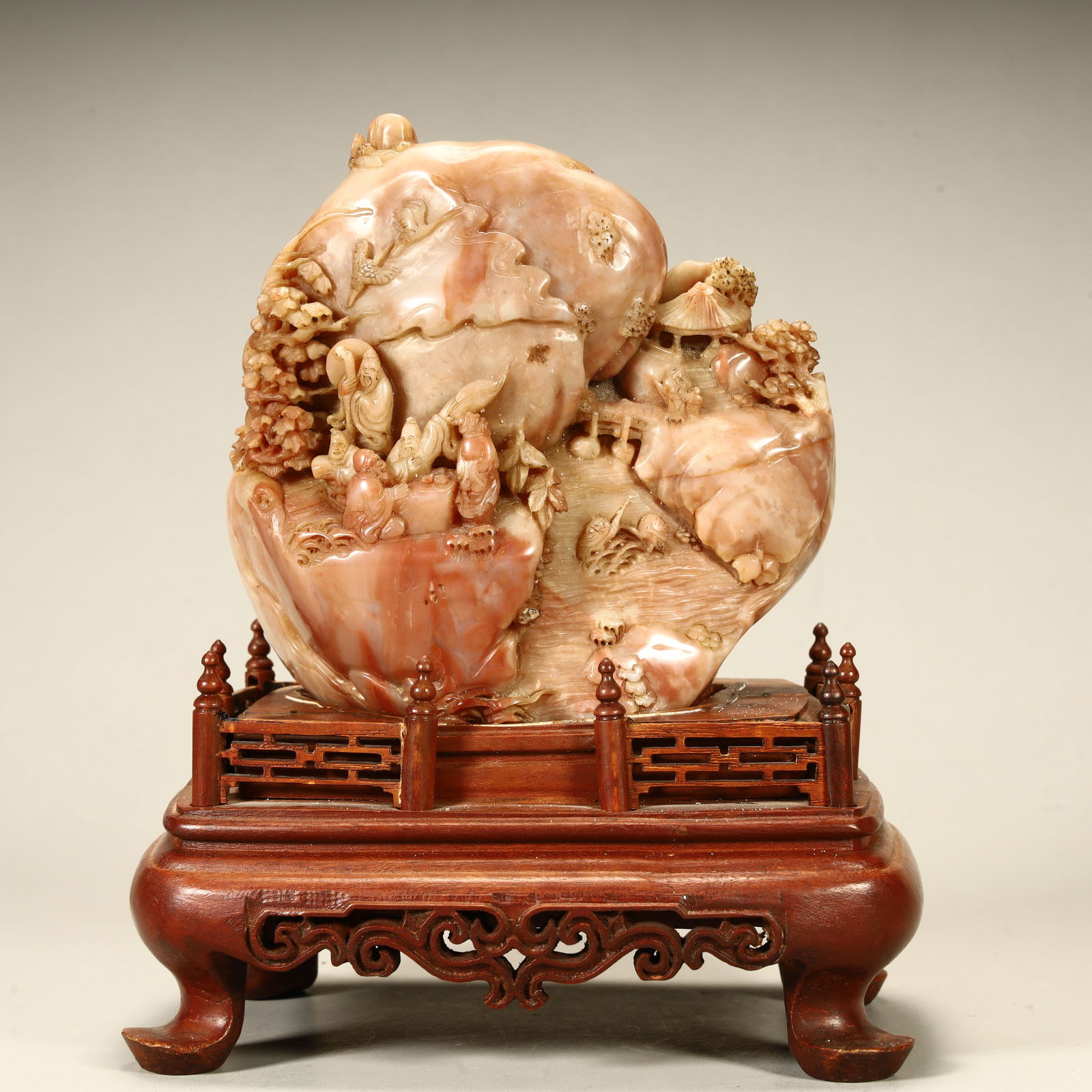 A Qing Dynasty fine Shoushan stone ornament (1 of 13)