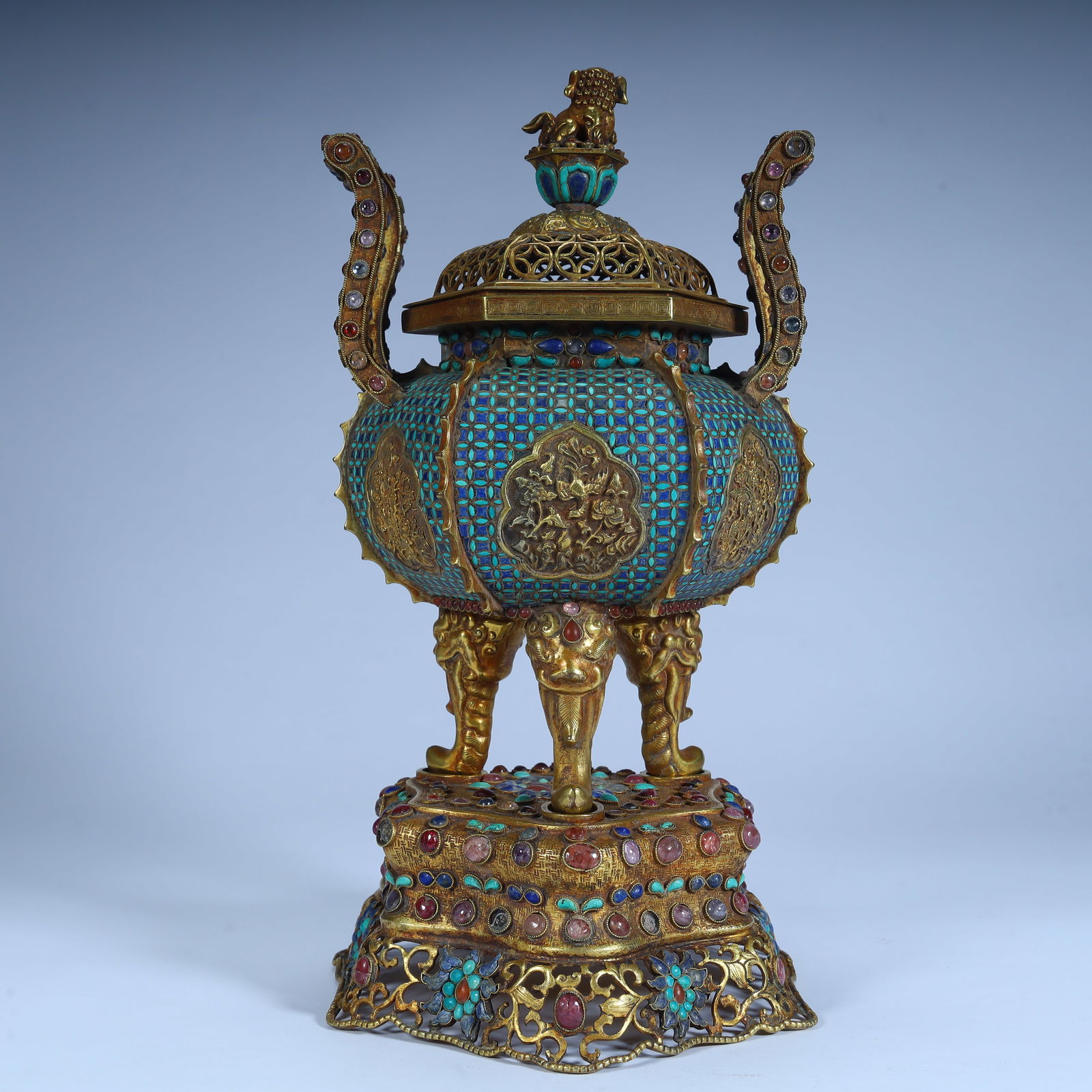 A Qing Dynasty gilded gemstone cloisonné enamel lion button aromatherapy stove: Gilded gemstone cloisonncloisonné enamel lion button aroma burner SIZE: H:30cm L:16.5cm W:15cm W:2.4kg (The Dimensions Of All Batches Are Manually Measured.If You Need More Detailed Information, Plea