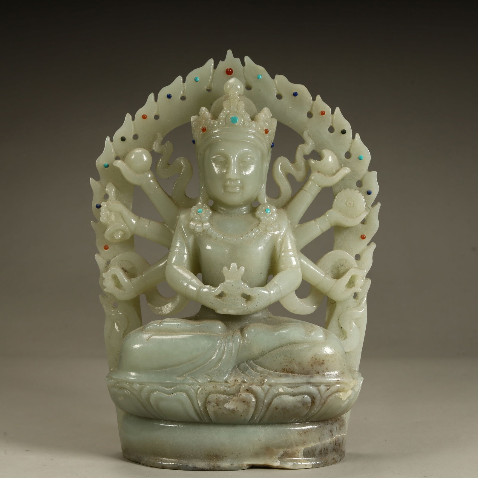 A Qing Dynasty Hetian jade thousand-handed Guanyin ornament: Qing Dynasty Hetian jade thousand-handed Guanyin ornament SIZE: H:18cm L:13cm W:4cm W:1011g (The Dimensions Of All Batches Are Manually Measured.If You Need More Detailed Information, Please Contact O