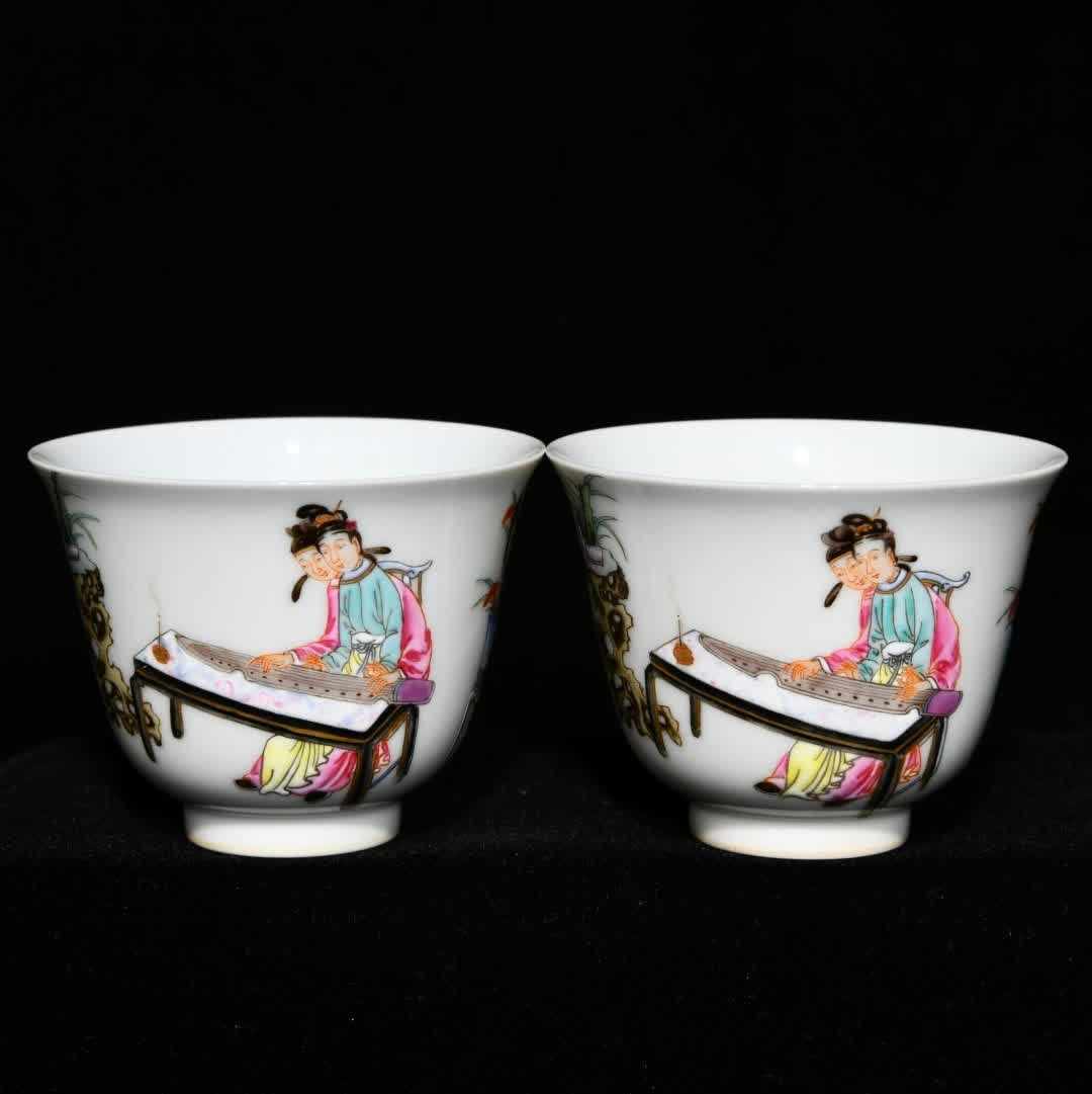 A pair of Qing Yongzheng pastel west chamber character pattern cups: Qing Yongzheng pastel west chamber character pattern cup SIZE: H:5cm D:6.6cm (The Dimensions Of All Batches Are Manually Measured.If You Need More Detailed Information, Please Contact Our Customer Ser
