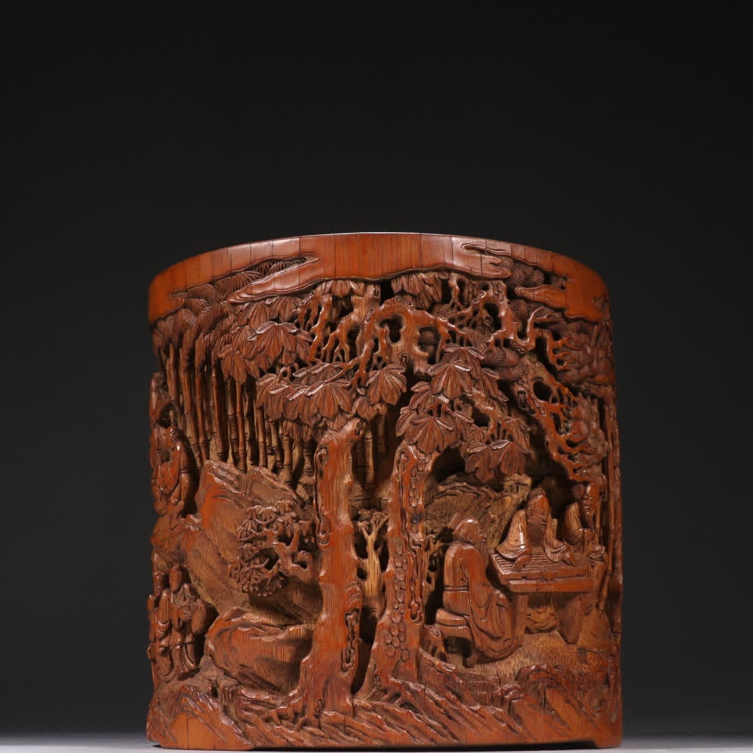 A Qing Dynasty bamboo carved character story pen holder: Qing Dynasty bamboo carving character story pen holder SIZE: H:5.7cm W:17.2cm W:544.2g (The Dimensions Of All Batches Are Manually Measured.If You Need More Detailed Information, Please Contact Our Cu