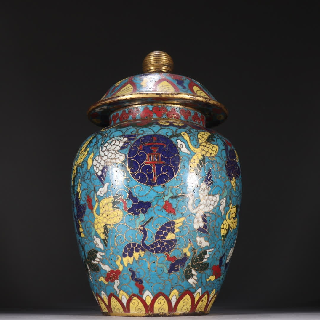 A Ming Dynasty copper gilt cloisonné "Fushou Ankang" jar: Ming Dynasty copper gilt cloisonné "Fushou Ankang" jar SIZE: H:25cm W:15.5cm W:1700.1g (The Dimensions Of All Batches Are Manually Measured.If You Need More Detailed Information, Please Contact Our C