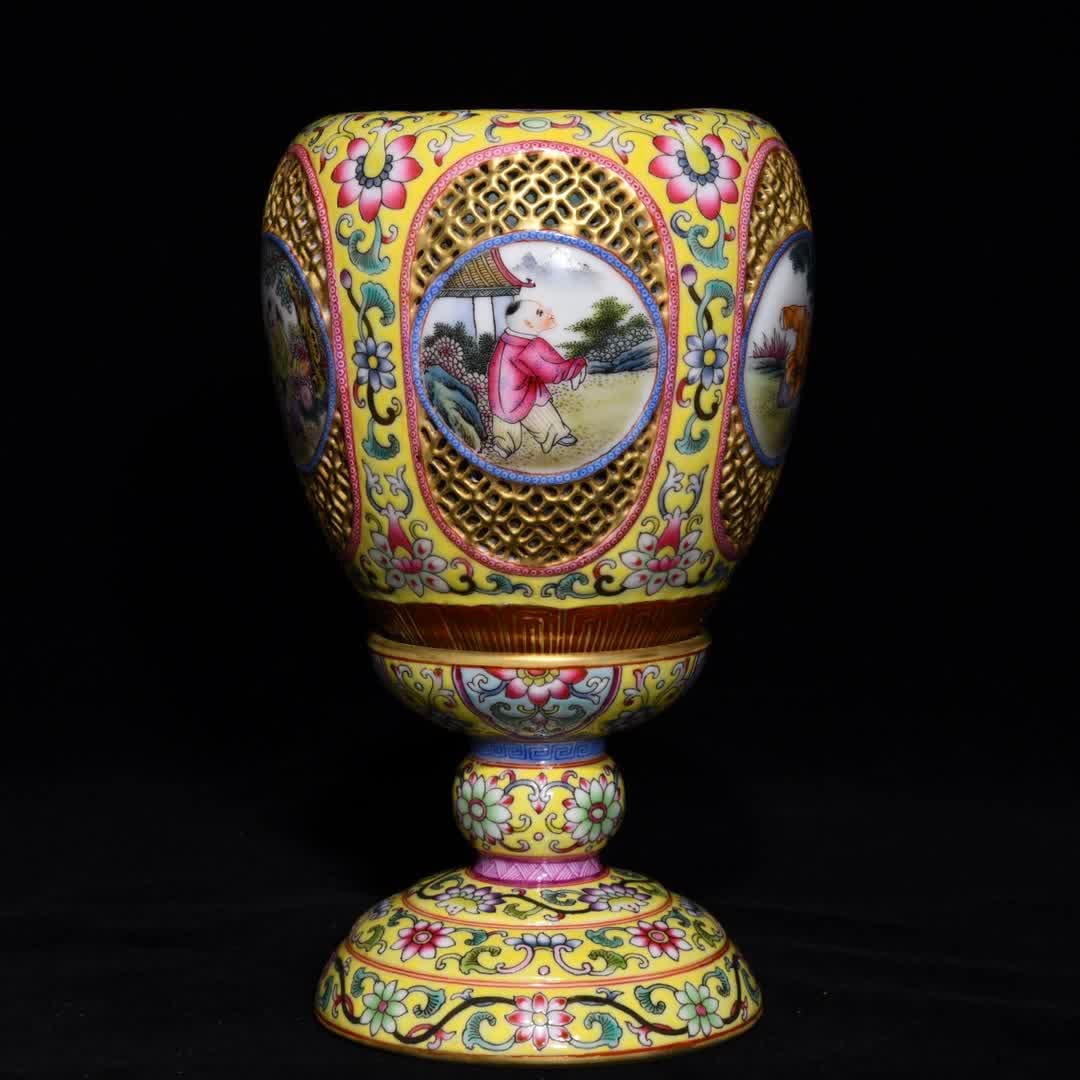 A piece of Qing Yongzheng enamel color hollow window baby play picture palace lamp: Qing Yongzheng enamel color hollow window baby play picture palace lamp SIZE: H:17.8cm D:10.8cm (The Dimensions Of All Batches Are Manually Measured.If You Need More Detailed Information, Please Conta
