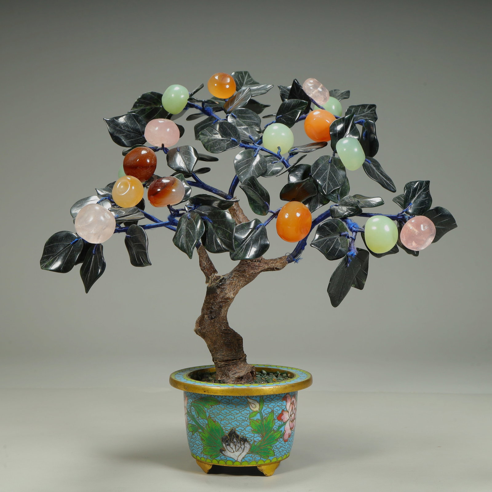 A piece of Qing Dynasty treasure inlaid with many blessings and longevity bonsai: Qing Dynasty treasure embedded bonsai SIZE: H:28cm L:28cm W:19cm W:854g (The Dimensions Of All Batches Are Manually Measured.If You Need More Detailed Information, Please Contact Our Customer Service